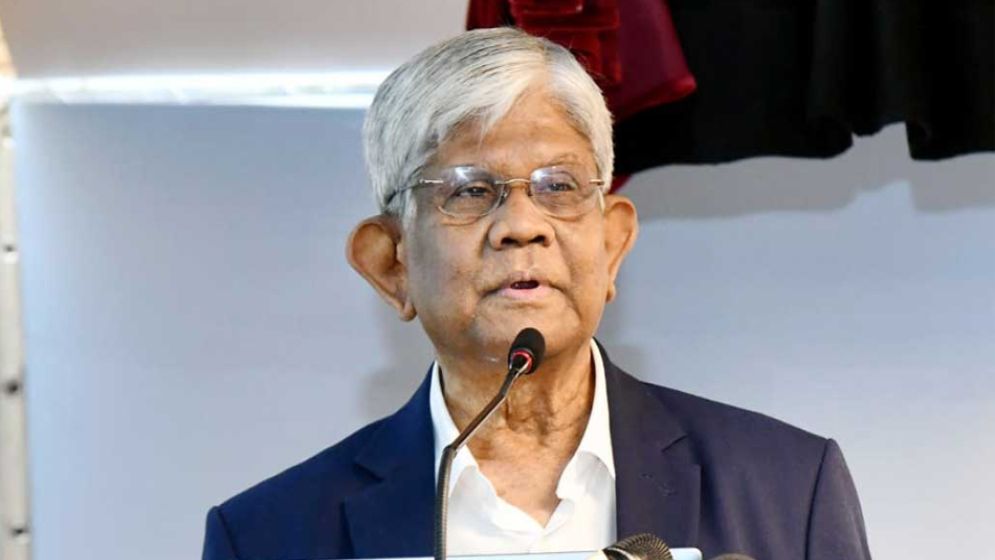 বাংলাদেশের অর্থনীতি পুনরুজ্জীবিত হচ্ছে: অর্থ উপদেষ্টা